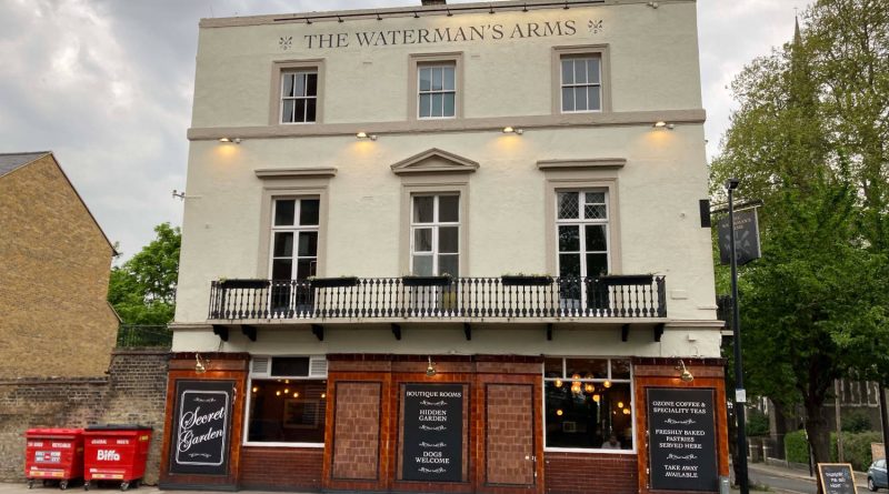 The Waterman's Arms, one of the best pubs Isle of Dogs, East London.